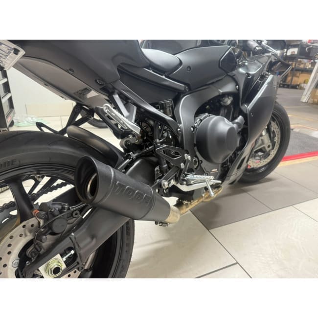 Toce Visor Tip Full Exhaust, Yamaha R9, '25